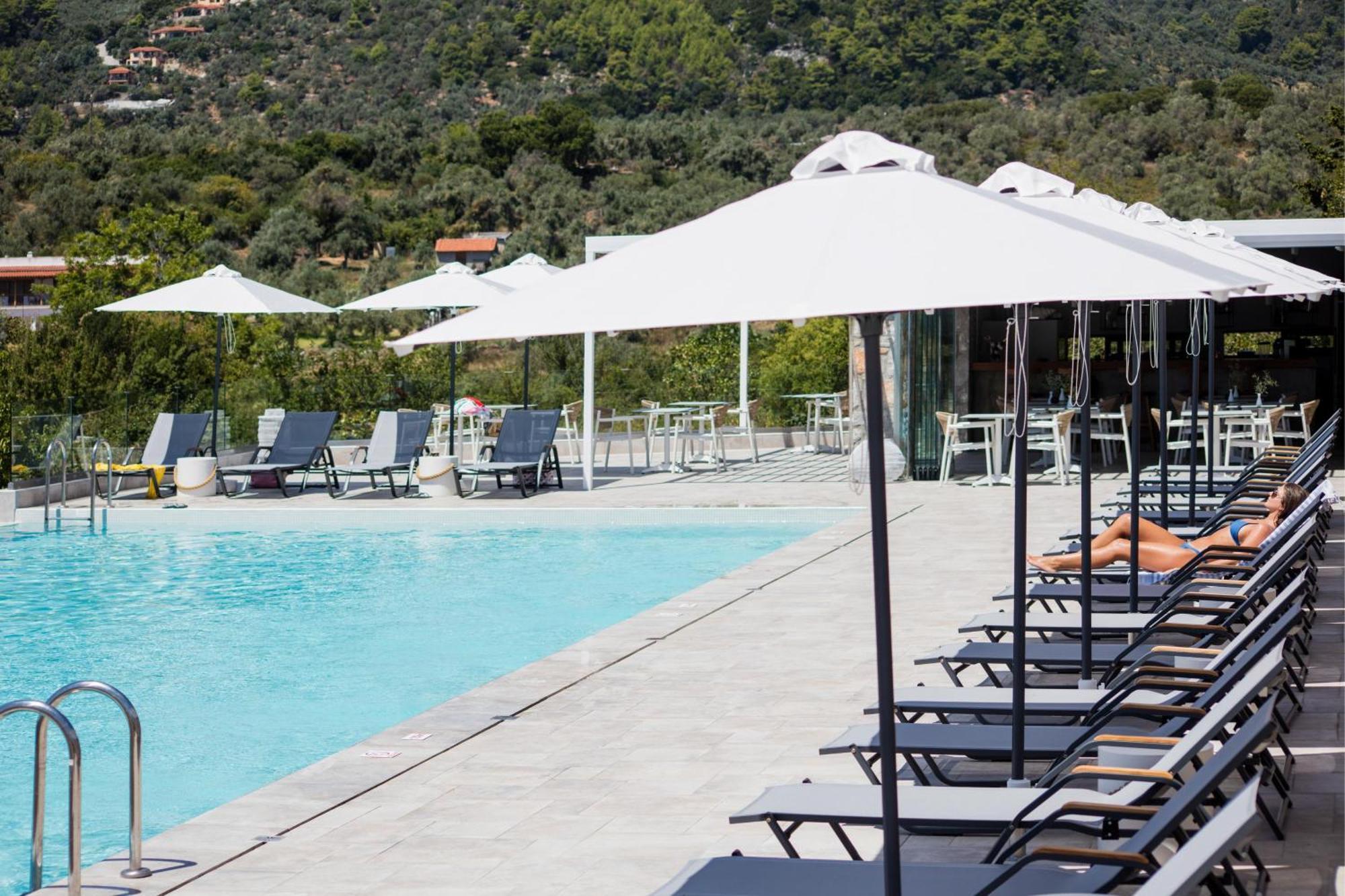 Amira Aparthotel Skiathos stad Exteriör bild