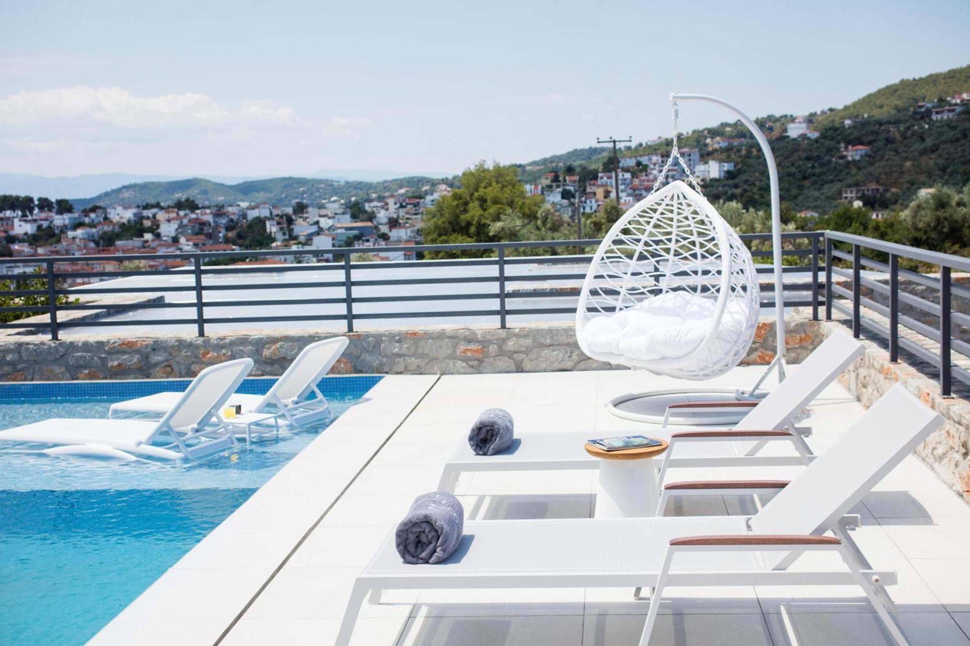 Amira Aparthotel Skiathos stad Exteriör bild