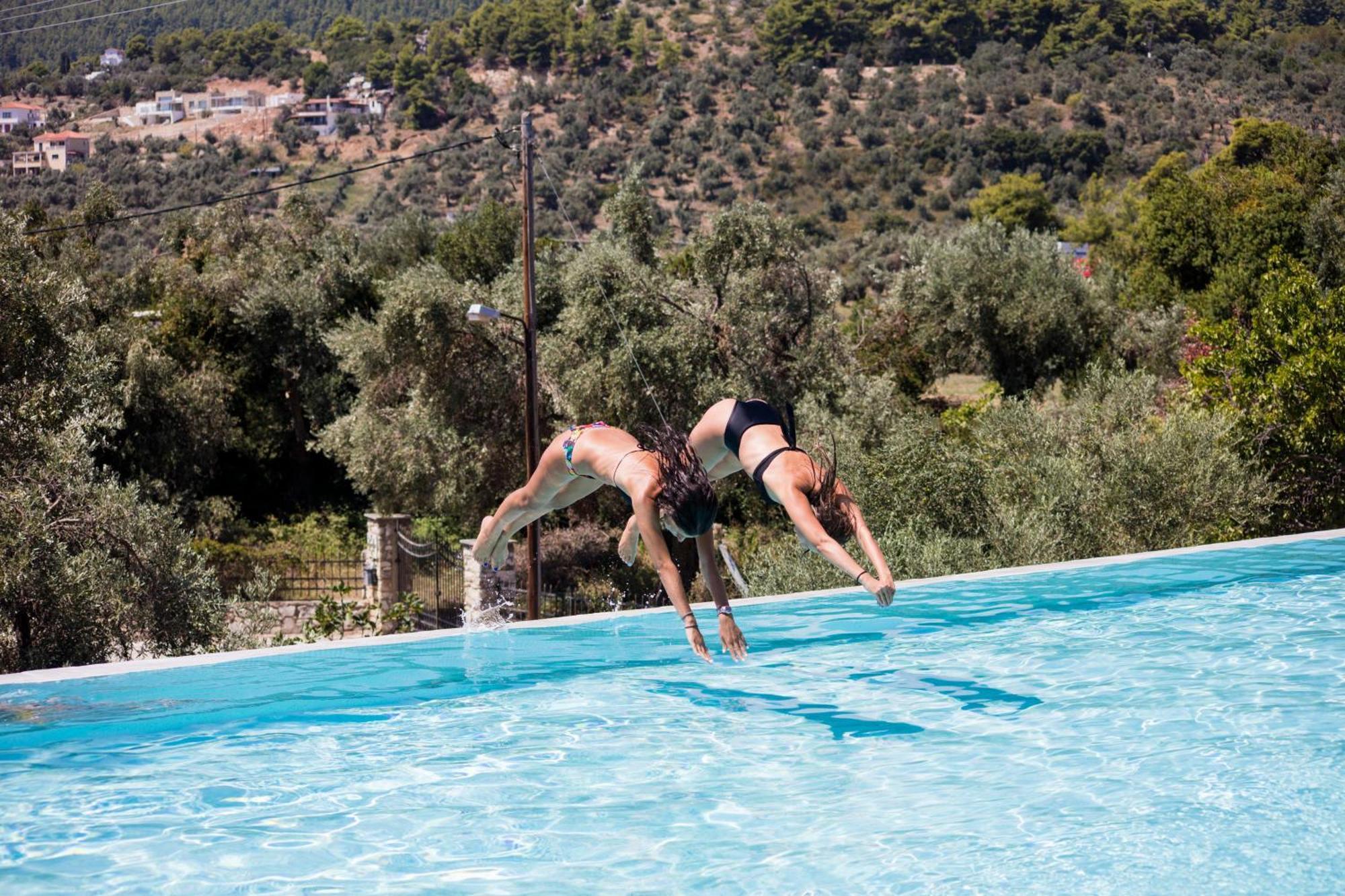 Amira Aparthotel Skiathos stad Exteriör bild