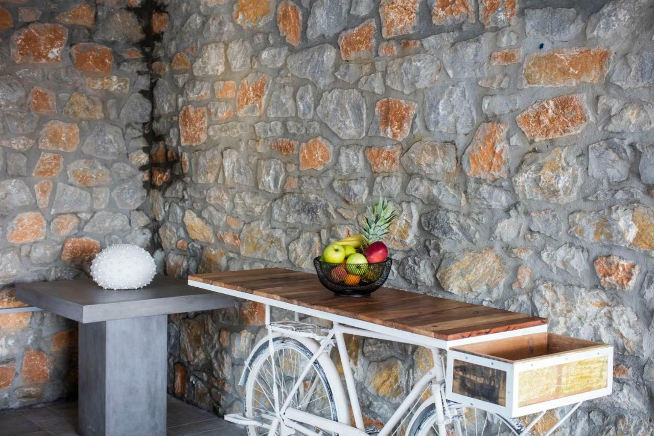 Amira Aparthotel Skiathos stad Exteriör bild