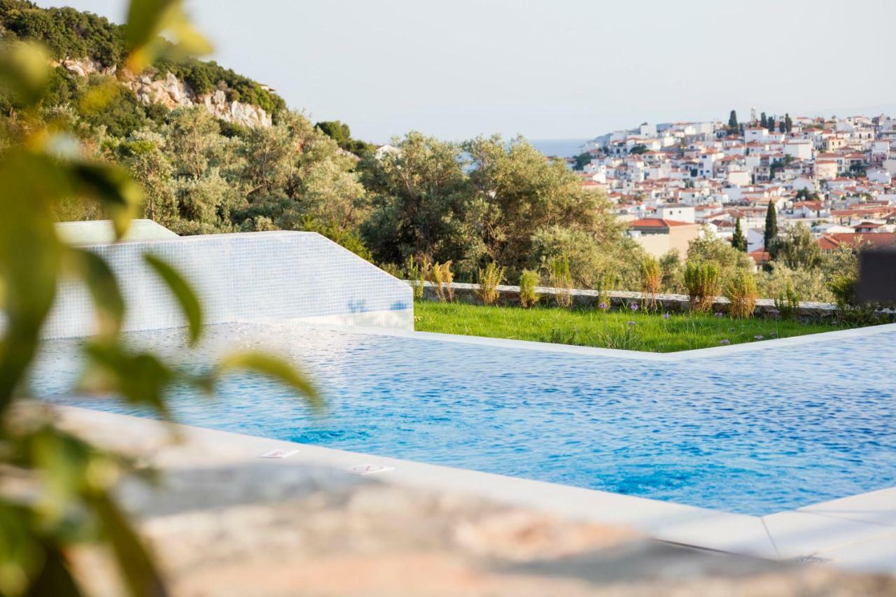 Amira Aparthotel Skiathos stad Exteriör bild