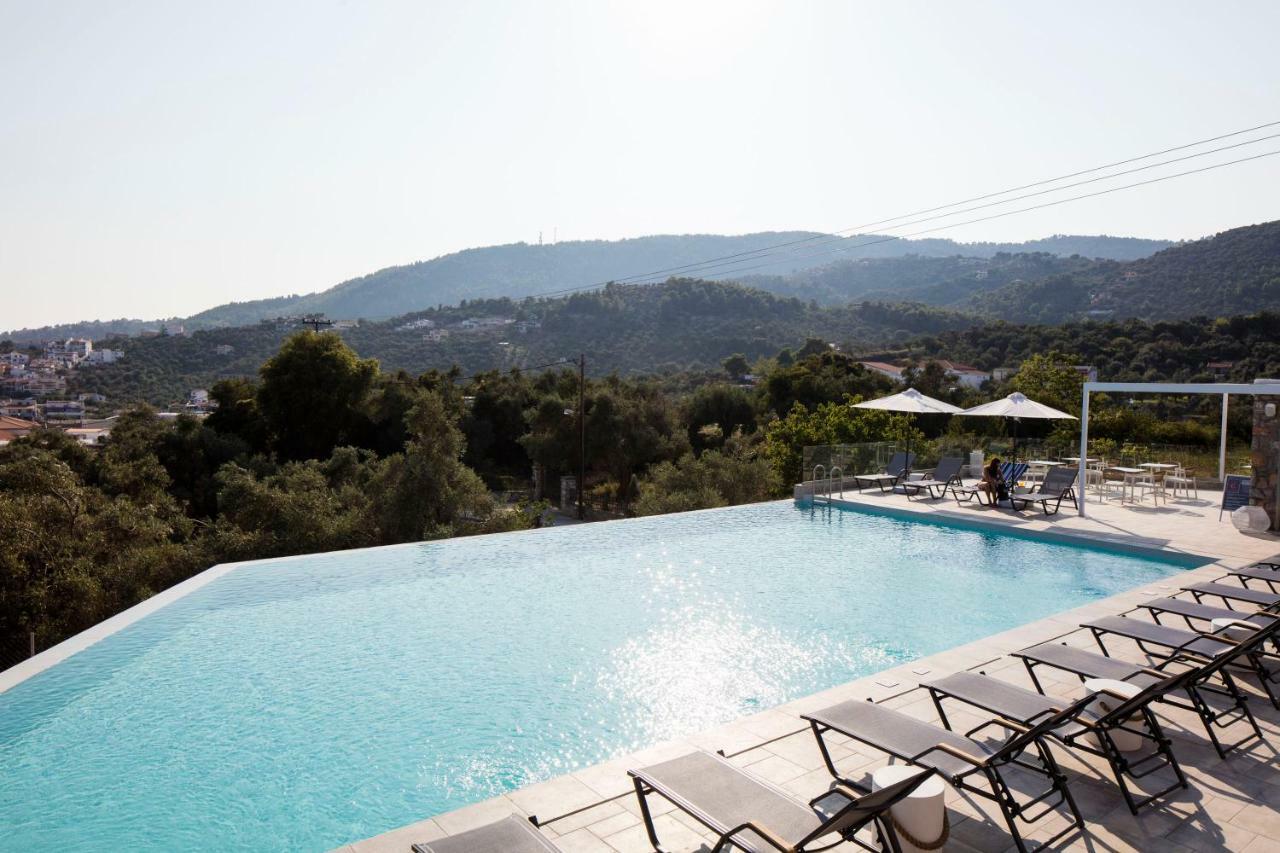 Amira Aparthotel Skiathos stad Exteriör bild