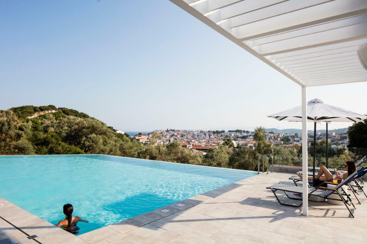 Amira Aparthotel Skiathos stad Exteriör bild