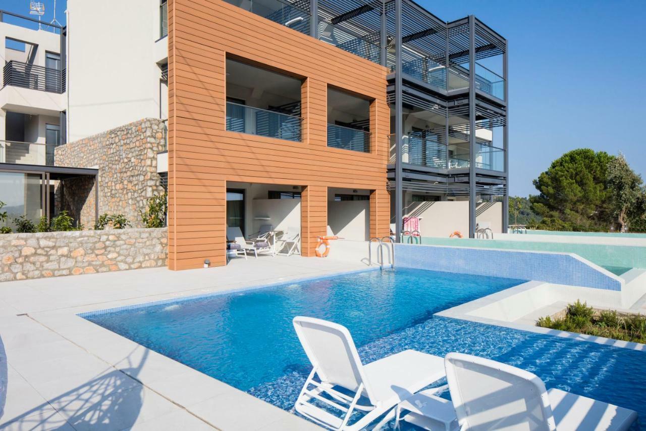 Amira Aparthotel Skiathos stad Exteriör bild