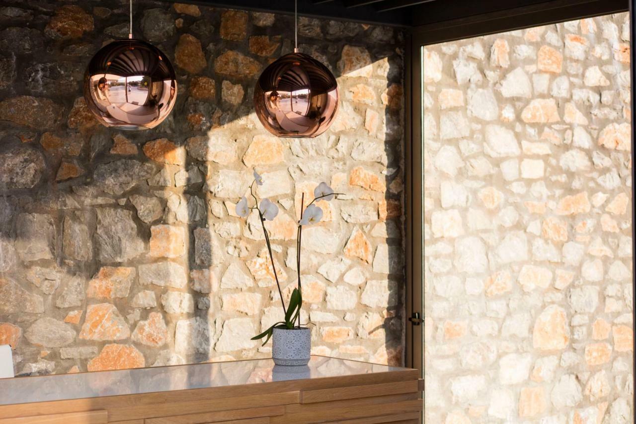 Amira Aparthotel Skiathos stad Exteriör bild